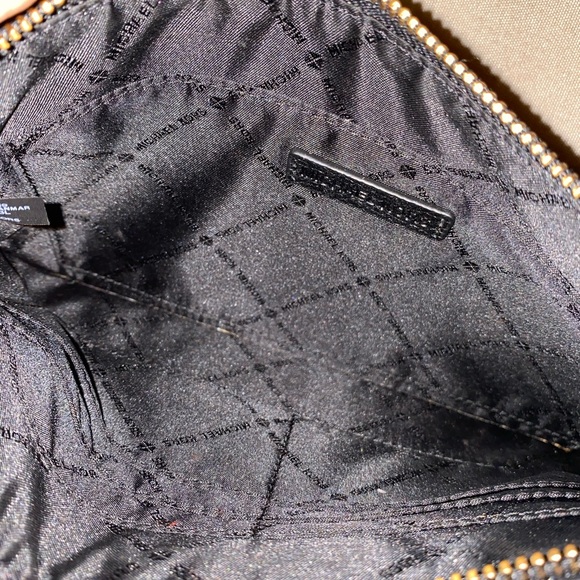 MICHAEL KORS Black & Brown/Tan Leathers Wristlets - Picture 4 of 7